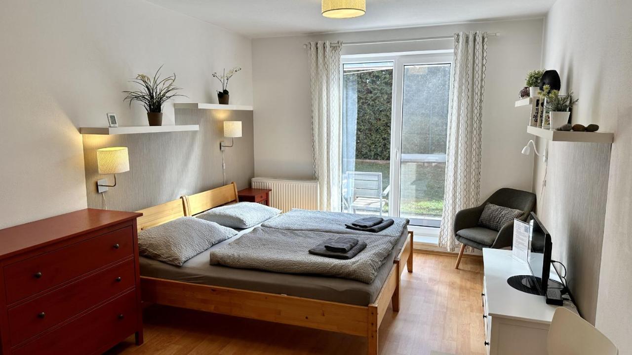 Ubytovani Trebon - Apartmany Rozmberk, Svet A Bastyr Экстерьер фото