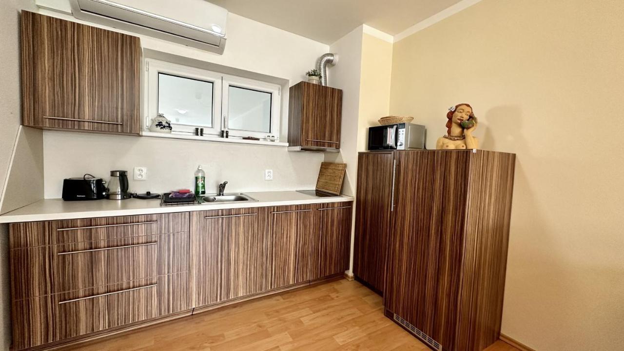 Ubytovani Trebon - Apartmany Rozmberk, Svet A Bastyr Экстерьер фото
