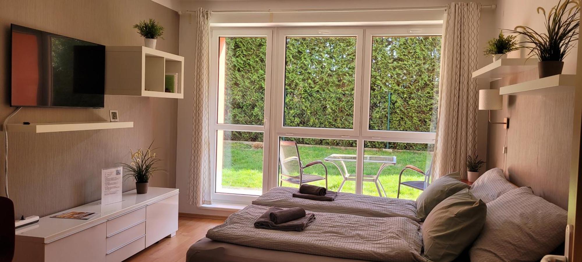 Ubytovani Trebon - Apartmany Rozmberk, Svet A Bastyr Экстерьер фото